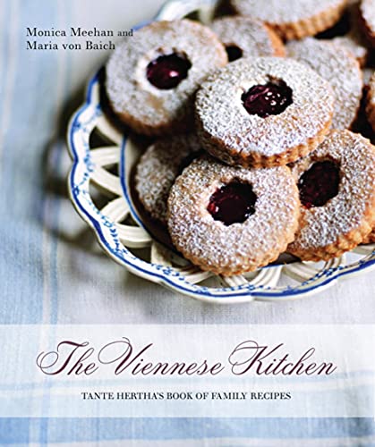 Beispielbild fr The Viennese Kitchen: 10th Anniversary Edition: Tante Hertha's Book of Family Recipes zum Verkauf von ThriftBooks-Dallas