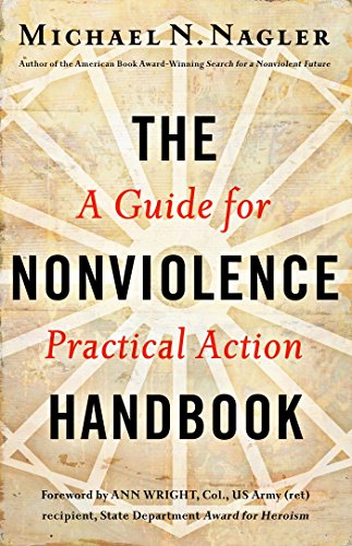 Beispielbild fr The Nonviolence Handbook : A Guide for Practical Action zum Verkauf von Better World Books
