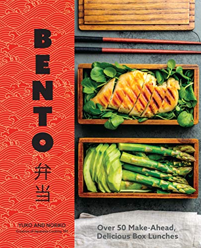 Beispielbild fr Bento: Over 50 Make-Ahead, Delicious Box Lunches zum Verkauf von PlumCircle