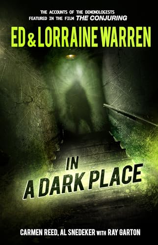 9781631680144: In a Dark Place (Ed & Lorraine Warren) (Ed & Lorraine Warren)