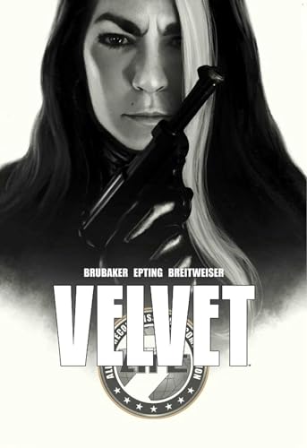 9781632159151: Velvet Deluxe Edition