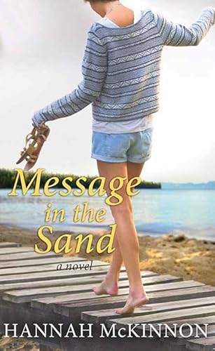 9781638080671: Message in the Sand (Center Point Large Print)