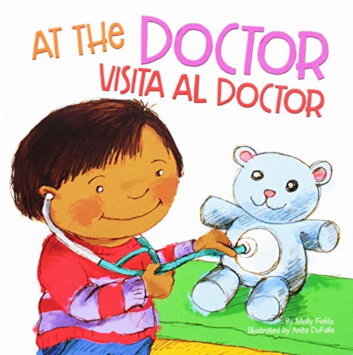 Stock image for At the Doctor / Visita Al Doctor (New Experiences) for sale by Buchpark