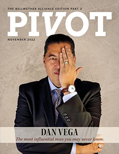 9781641848572: PIVOT Magazine Issue 5