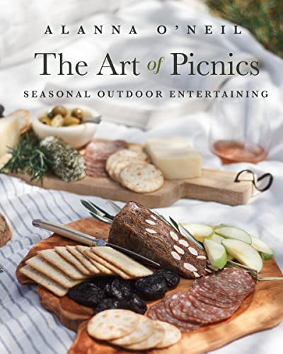 Imagen de archivo de The Art of Picnics: Seasonal Outdoor Entertaining (Picnic Ideas, Party Cooking, Outdoor Entertainment) a la venta por Junette2000