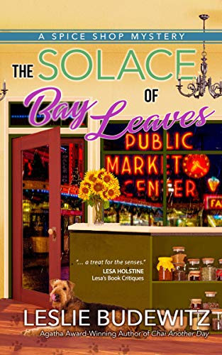 9781645060178: The Solace of Bay Leaves (Volume 5)
