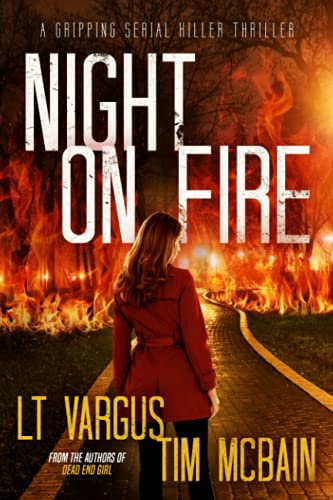 Imagen de archivo de Night on Fire: A Gripping Serial Killer Thriller (Violet Darger FBI Mystery Thriller) a la venta por ThriftBooks-Dallas