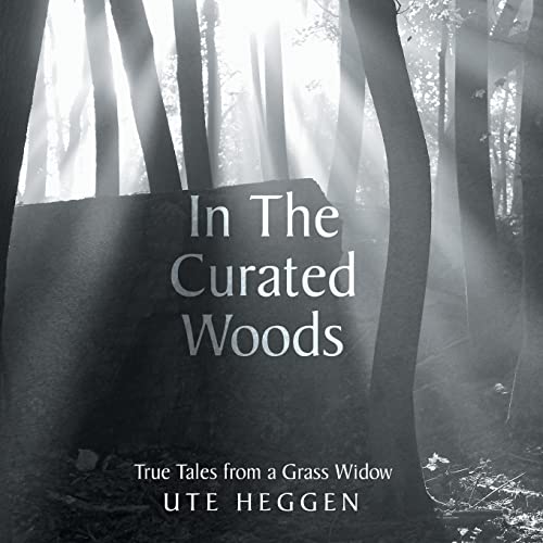 Immagine dell'editore per In the Curated Woods: True Tales from a Grass Widow venduto da Amazing Books Pittsburgh