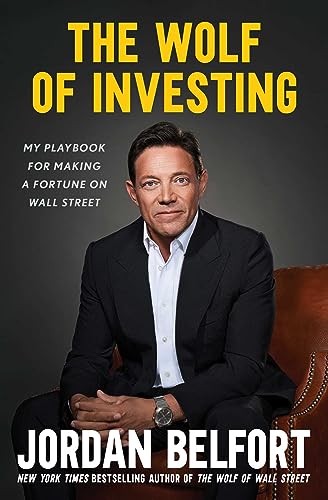 9781668034255: Wolf of Investing: My Playbook for Making a Fortune on Wall Street