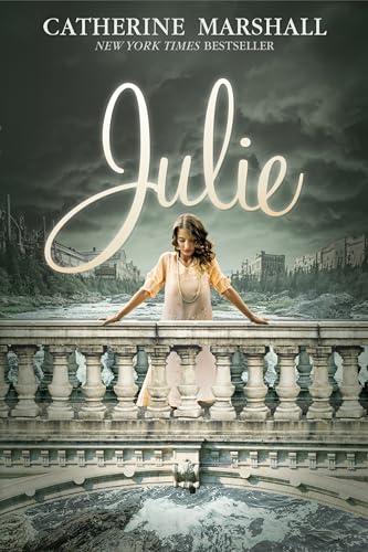 Imagen de archivo de Julie a la venta por Goodwill