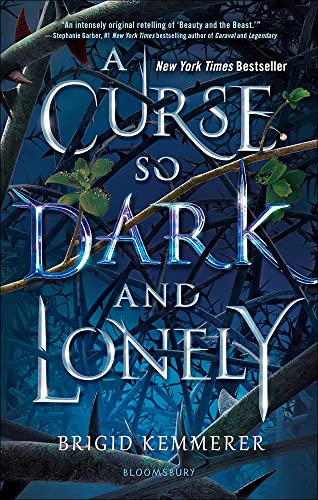 9781690388456: A Curse So Dark and Lonely (The Cursebreaker)