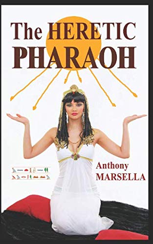 Imagen de archivo de The Heretic Pharaoh (Warrior of Egypt) a la venta por Revaluation Books