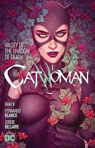 Beispielbild fr Catwoman Vol. 5: Valley of the Shadow of Death zum Verkauf von Bookoutlet1