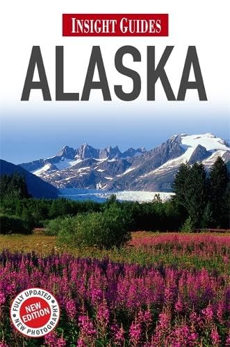 Imagen de archivo de Alaska - Insight Guides a la venta por Better World Books