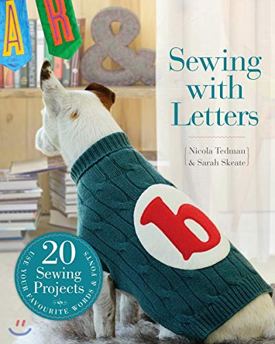 Imagen de archivo de Sewing with Letters: 20 Sewing Projects a la venta por WorldofBooks