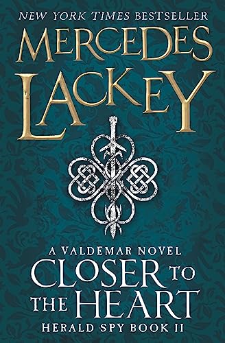 9781783293742: Closer to the Heart (The Herald Spy Book 2)