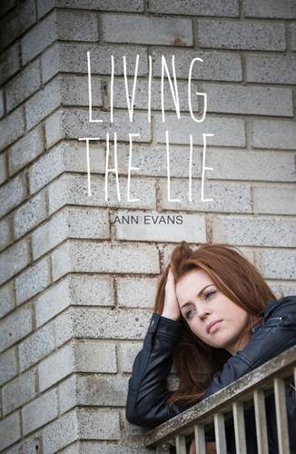 Beispielbild fr Living the Lie (Teen Reads V) zum Verkauf von WorldofBooks