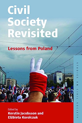 Imagen de archivo de Civil Society Revisited : Lessons from Poland a la venta por Better World Books: West