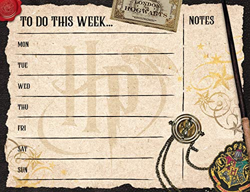 Beispielbild fr Harry Potter Desk Pad Official Calendar - Non dated weekly planner Format zum Verkauf von WorldofBooks
