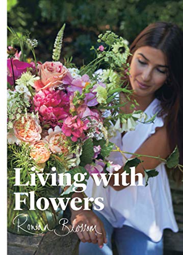 Stock image for Living with Flowers: Blooms & Bouquets for the Home for sale by ThriftBooks-Atlanta