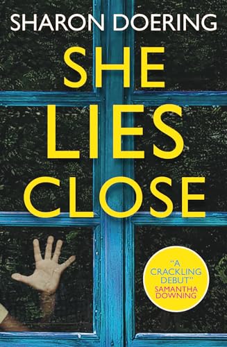 Beispielbild fr She Lies Close zum Verkauf von Blackwell's