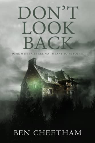 Beispielbild fr Don't Look Back: A haunting mystery perfect for the long, dark nights (Fenton House) zum Verkauf von WorldofBooks