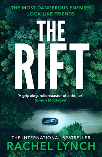 Stock image for The Rift: A nail-biting and compulsive crime thriller: 1 (Helen Scott Royal Military Police Thrillers, 1) for sale by WorldofBooks