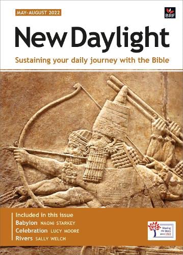 Stock image for New Daylight Deluxe edition May-August 2022: Sustaining your daily journey with the Bible for sale by WorldofBooks