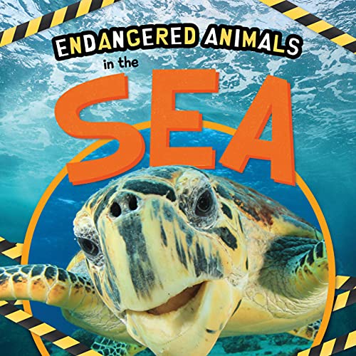 9781839274657: In the Sea (Endangered Animals)