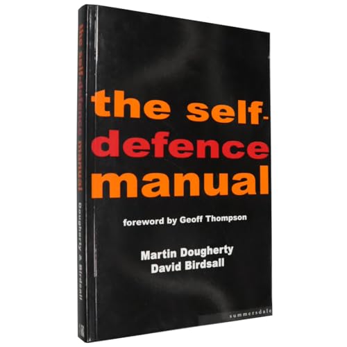 Imagen de archivo de The Self-defence Manual (Summersdale martial arts) a la venta por Greener Books