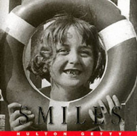 Imagen de archivo de Smiles a la venta por SecondSale