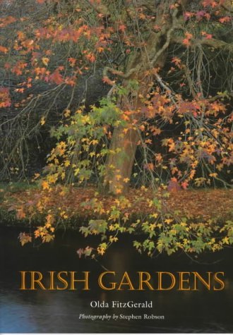 Imagen de archivo de Irish Gardens a la venta por Half Price Books Inc.