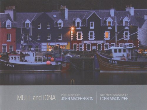 Imagen de archivo de Mull and Iona (Images of Scotland) a la venta por AwesomeBooks