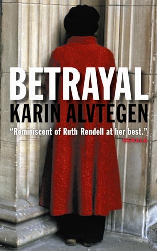 Imagen de archivo de Betrayal a la venta por ThriftBooks-Atlanta