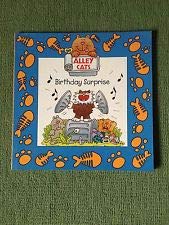 Imagen de archivo de Surprise Birthday Party (Alley Cats S.) a la venta por AwesomeBooks