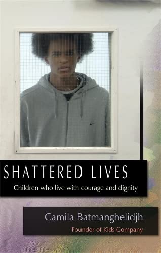 Imagen de archivo de Shattered Lives a la venta por SecondSale