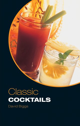 Imagen de archivo de Classic Cocktails a la venta por Wonder Book