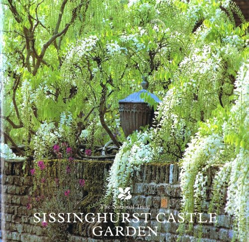 9781843590910: Sissinghurst Castle Garden (National Trust Guidebooks)