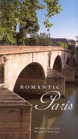 Beispielbild fr Romantic Paris zum Verkauf von Reuseabook
