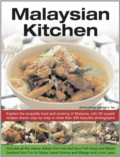 Beispielbild fr Malaysian Kitchen: Explore the Exquisite Food and Cooking of Malaysia, with 80 Superb Recipes Shown Step-By-Step in More Than 350 Beautif zum Verkauf von ThriftBooks-Atlanta