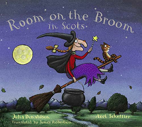9781845027537: ROOM ON THE BROOM IN SCOTS
