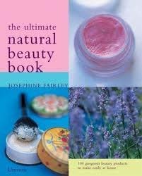 Imagen de archivo de Ultimate Natural Beauty Book a la venta por WorldofBooks