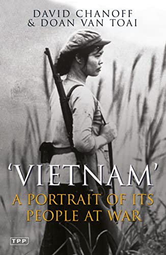 9781845118532: Vietnam: A Portrait of its People at War (Tauris Parke Paperbacks)