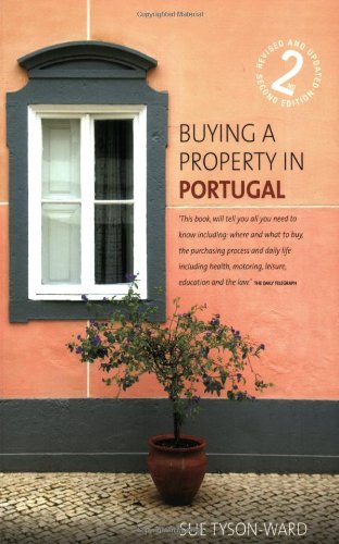 Imagen de archivo de Buying a Property in Portugal a la venta por Better World Books Ltd