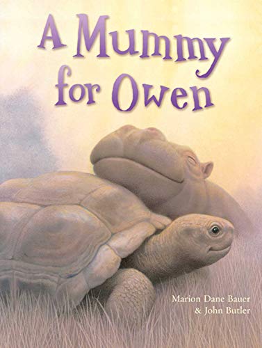 Beispielbild fr A Mummy for Owen [Paperback] bauer-marion-dane zum Verkauf von SecondSale