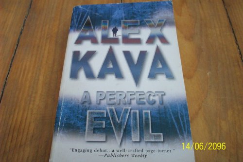 Beispielbild fr A Perfect Evil (Black Star Crime) zum Verkauf von WorldofBooks