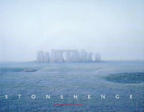 Imagen de archivo de Stonehenge in Pictures a la venta por Better World Books