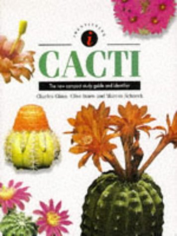 Beispielbild fr Identifying Cacti : The New Compact Study Guide and Identifier zum Verkauf von Better World Books Ltd