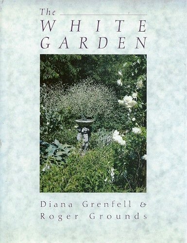 Imagen de archivo de White Garden a la venta por Goldstone Books