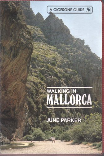 Imagen de archivo de Walking in Mallorca a la venta por WorldofBooks